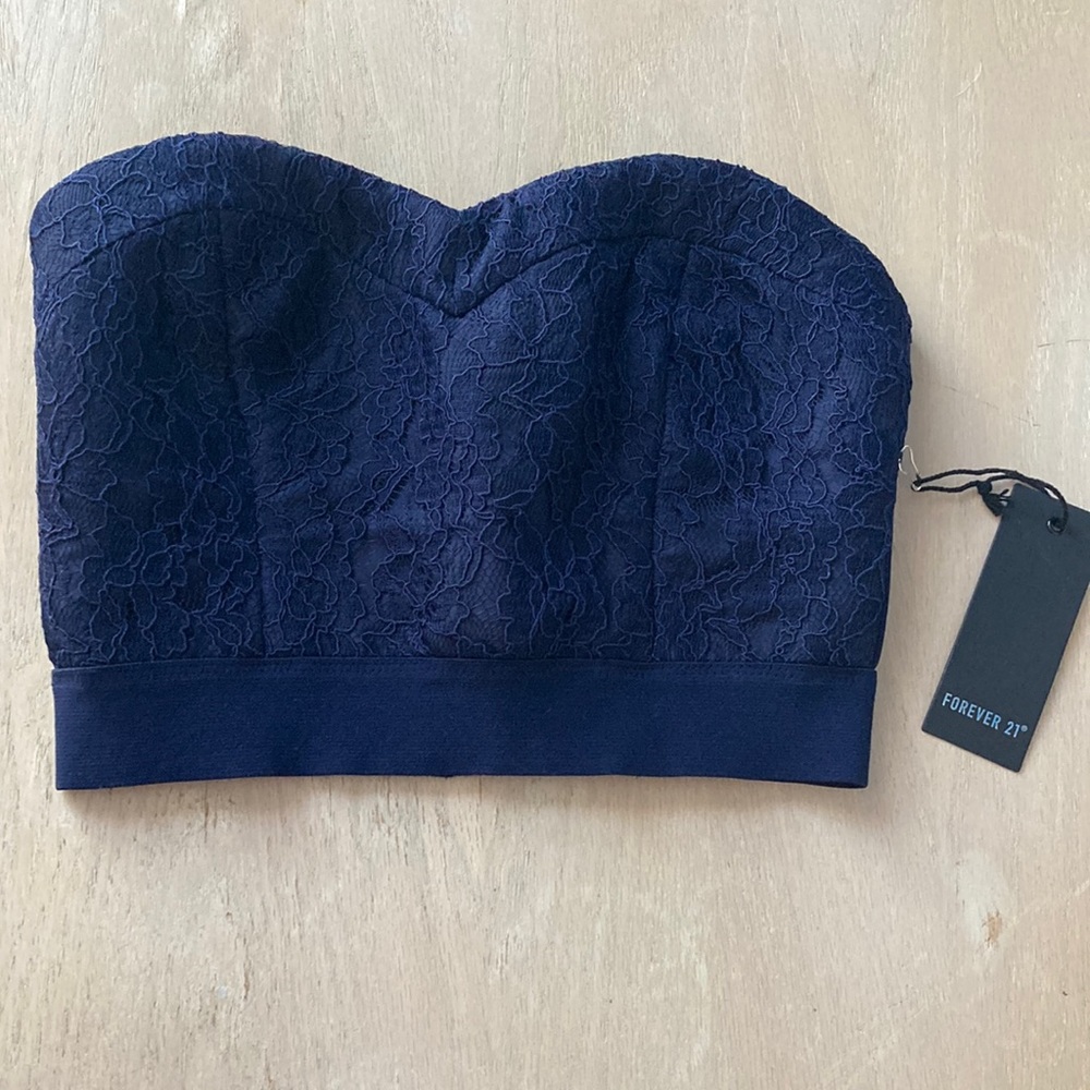 Forever 21 sweetheart navy lace crop top small NWT